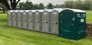 Best Portable Toilets for Disaster Relief Sites  in Floresville, TX